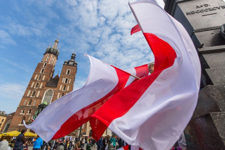 Polonia : Becas Para Pregrado y Maestría en Diversos temas  Vistula University